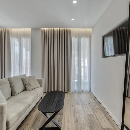 Bitzaro Boutique Hotel