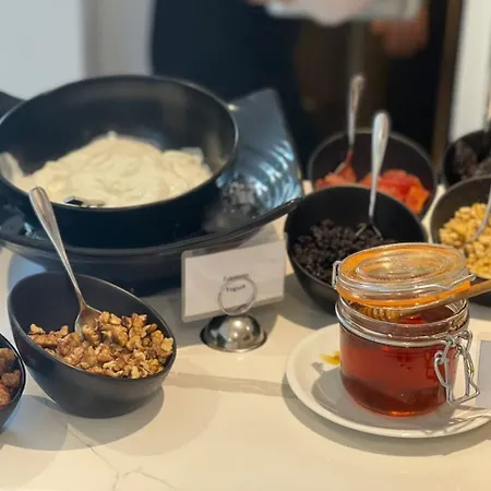 Bitzaro Boutique Hotel 4*