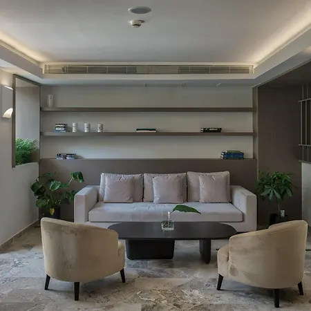 Bitzaro Boutique Hotel 4*