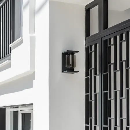 Bitzaro Boutique Hotel 4*