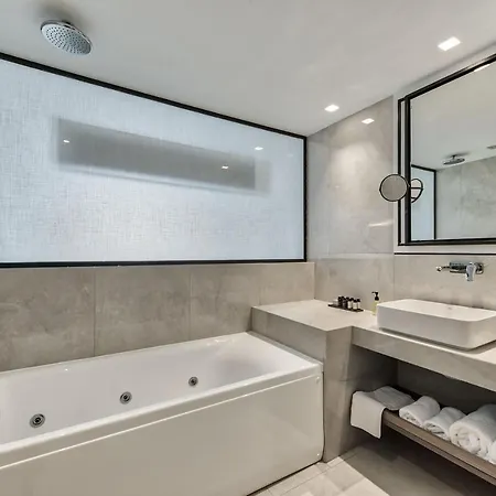 Bitzaro Boutique 4* זקינטוס טאון