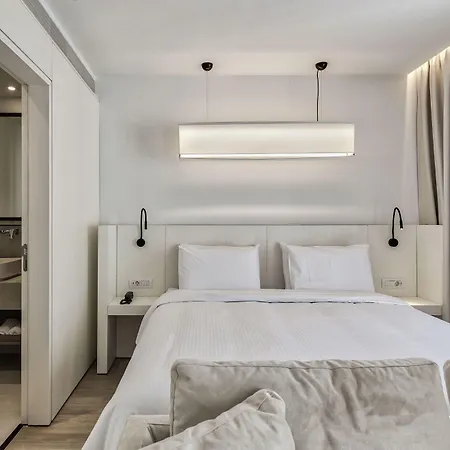 Bitzaro Boutique 4*