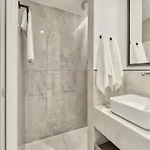 Bitzaro Boutique Hotel 4*