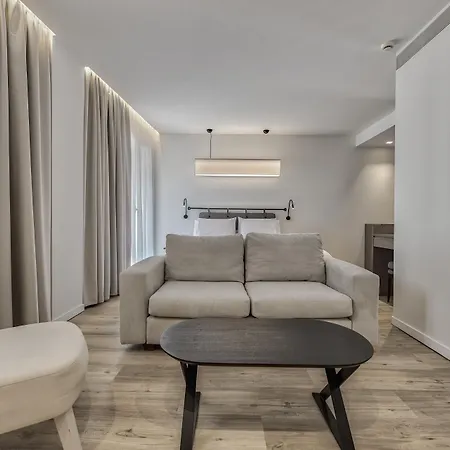 Bitzaro Boutique 4* Zakynthos Town